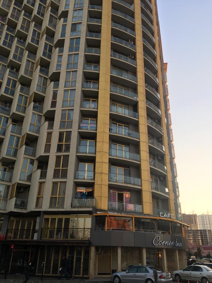 Orbi Plaza Tamara Aparthotel Батуми Екстериор снимка